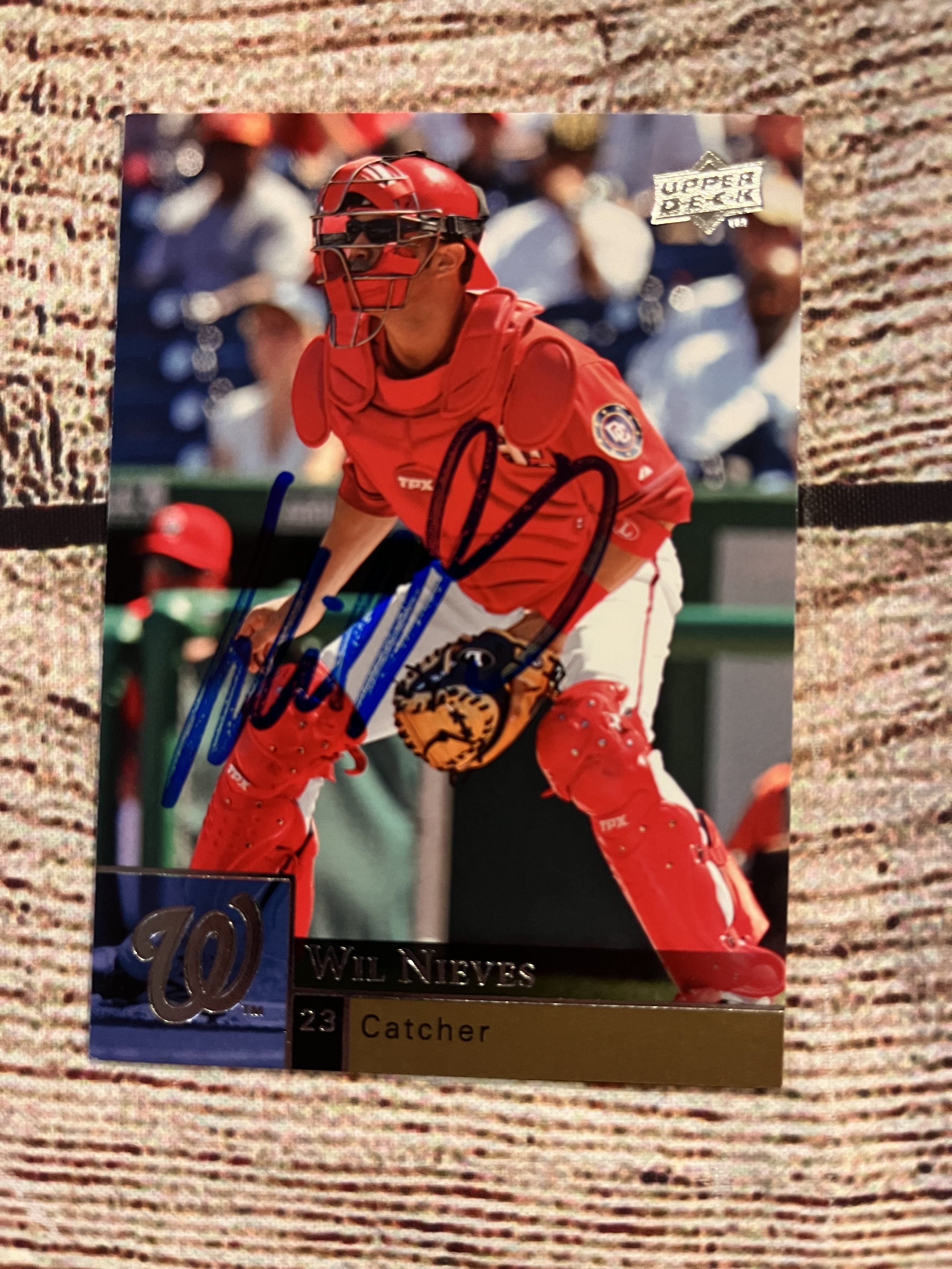 AC24422E1FF0454E8957451584CA994E Perry Sports Legends